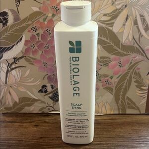 Biolage Scalp Sync Calming Shampoo - White